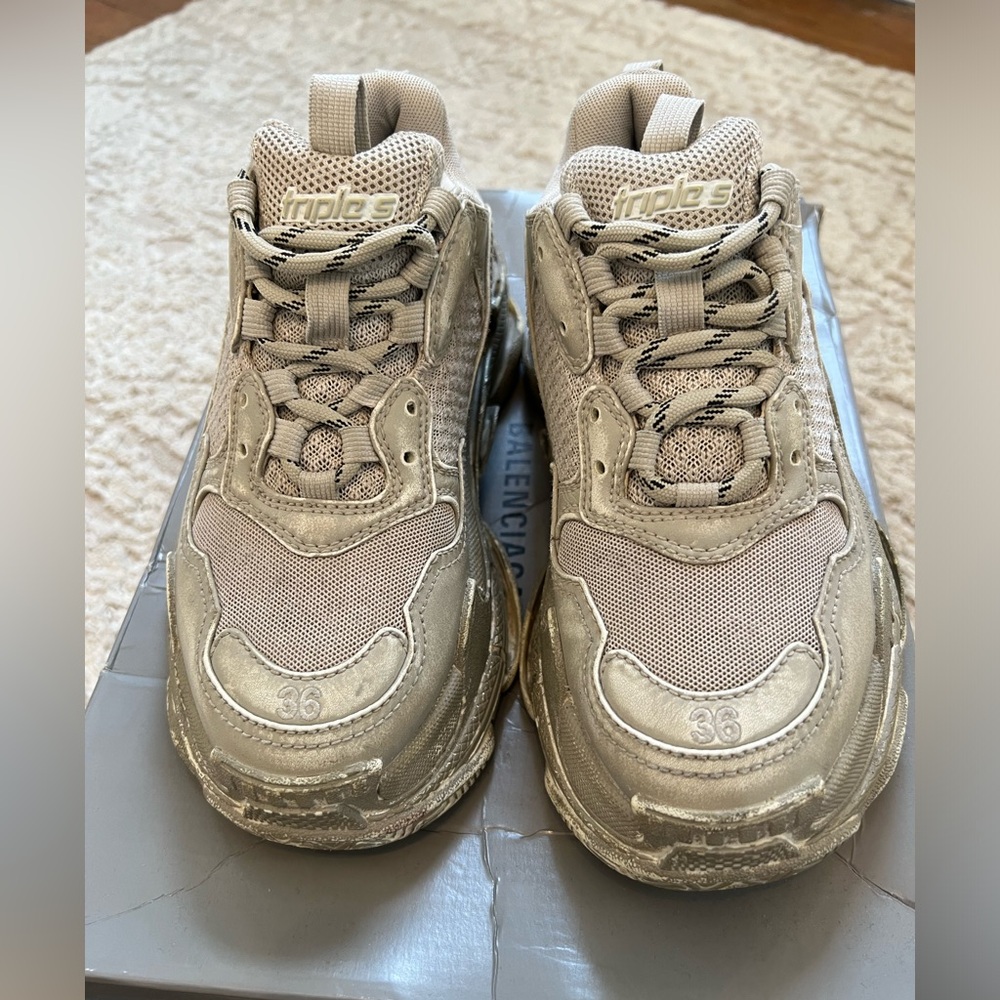 Balenciaga Triple s women sneakers - Picture 3 of 6